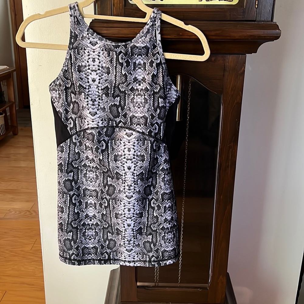 Kira Grace Yoga top